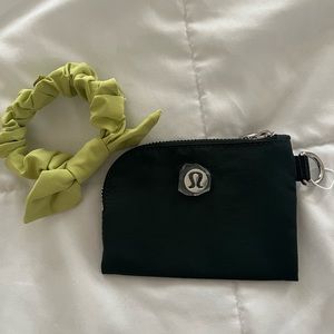 NWT Lululemon Test of Time Card Holder with lime green scrunchie
